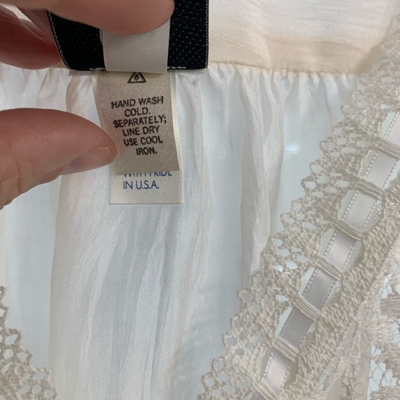 White Rose Katherine Harestad Dressing Robe Size Small - Picture 7 of 12